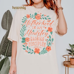 A Maternidade é Meu Ministério PNG Mãe Cristã Design De Sublimação, Equipe Jesus Camisa Fé Homeschool Mama PNG Criando Discípulos Camiseta Baixar