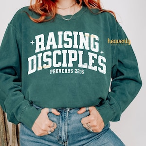 Raising Disciples SVG Mãe Cristã PNG Design de Sublimação Homeschool Mama Maternidade É Meu Ministério Jesus Dia dos Pais Pai Camisa Arquivo de Corte