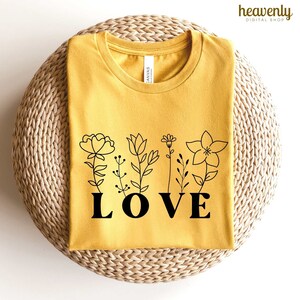 Valentines PNG Valentines SVG Love PNG Sublimation Design Love Svg Cut File Cricut Botanical Minimalist Floral Shirt Design Uso Comercial