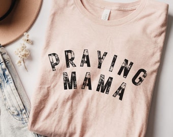 Mamá rezando Svg PNG angustiado SVG cristiano PNG cristiano Diseño de sublimación Mamá Png Fe Png Día de la Madre Svg Camiseta para mamá Svg Mamá Png