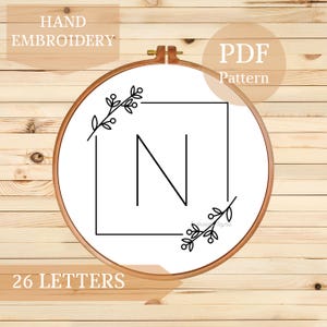 Floral Alphabet Stickerei PDF Muster - Sofortiger digitaler Download, 26 Floral Monogramm Buchstaben, Buchstabe Stickerei mit Blumen