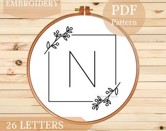 Bloemenborduurpatroon alfabet: 26 monogrammen (pdf-patroon)