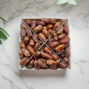 Organic Pitted Medjool Dates Box | Farm Fresh California-Grown Superfruit