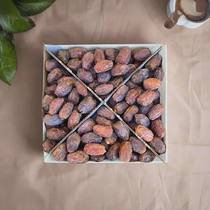 Organic Mini Medjool Dates Box | Farm Fresh California-Grown Superfruit