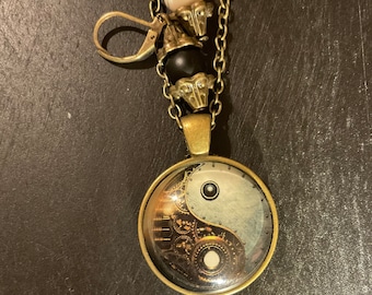 Yin Yang steampunk style necklace earring set black white