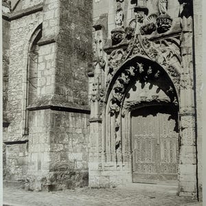 Impression gélatino-argentique vintage : photographie d'architecture du portail d'une église gothique française