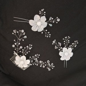 Conjunto de boda hecho a mano para novia: peineta y 2 horquillas. Horquillas para dama de honor. Joyas de perlas para el cabello para bodas. Accesorios para bailes de graduación, citas y fiestas.