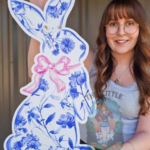 Chinoiserie Bunny Wreath Door Hanger | Whimsical Wall Accents | Easter Door Hanger  | Door Sign | Sign | Chinoiserie Decor | Spring Decor