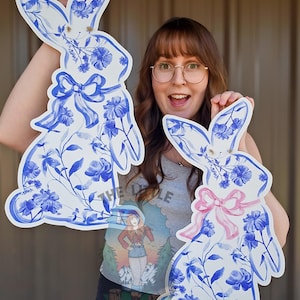 Chinoiserie Bunny Wreath Door Hanger | Whimsical Wall Accents | Easter Door Hanger  | Door Sign | Sign | Chinoiserie Decor | Spring Decor