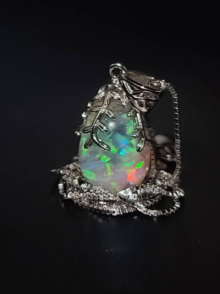 Pure sterling silver Floating opal Necklace