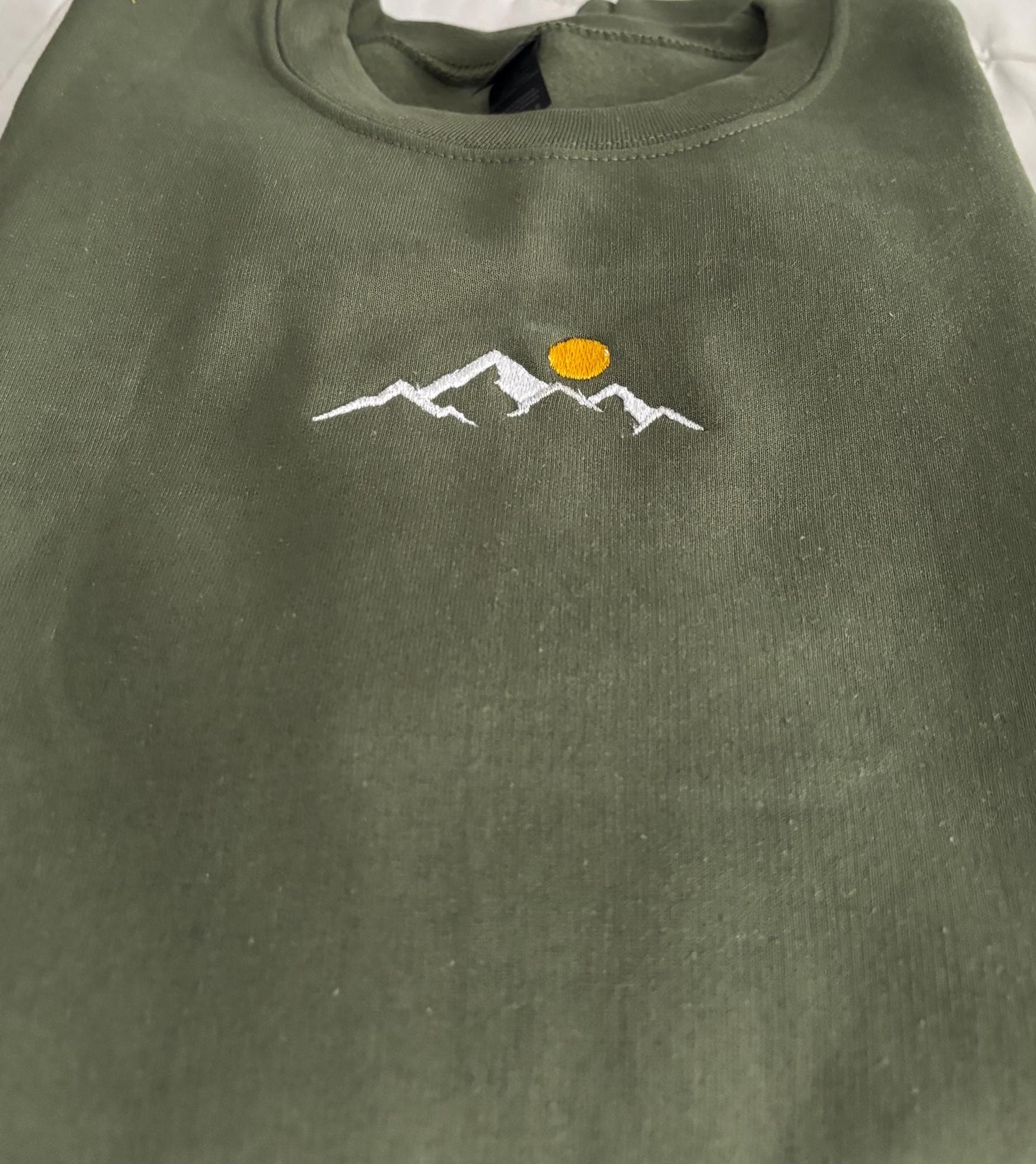 スウェット・トレーナー LOGO EMBROIDERY SWEATSHIRT logo embroidery sweat – BUNNY APARTMENT