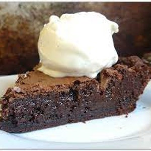 Domowy placek brownie z kremem czekoladowym
