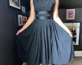 juniors black dress for funeral