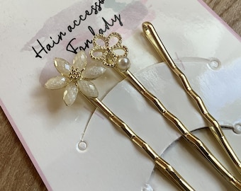 Whtie flower hair bobby pins, set of 3