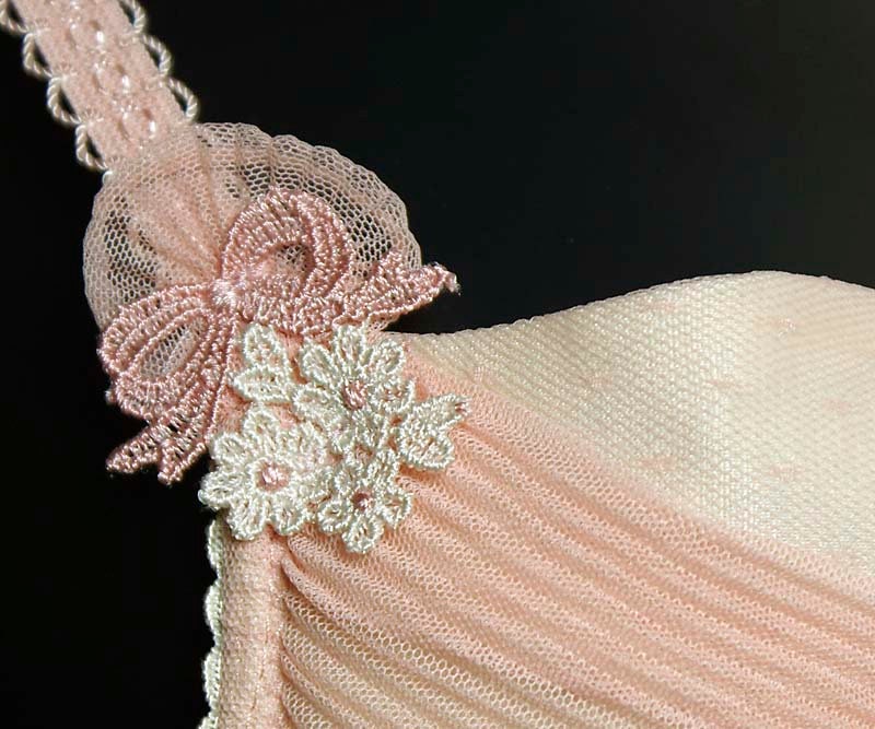 Vintage New Pink Push-up Lace Bra, 75BJP, 34B US, UK 