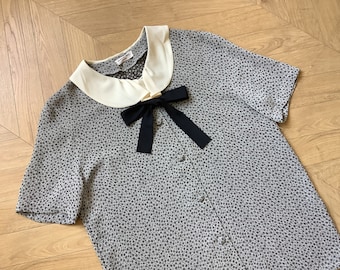 Vintage Japanese Chirimen flower white collared black bow blouse
