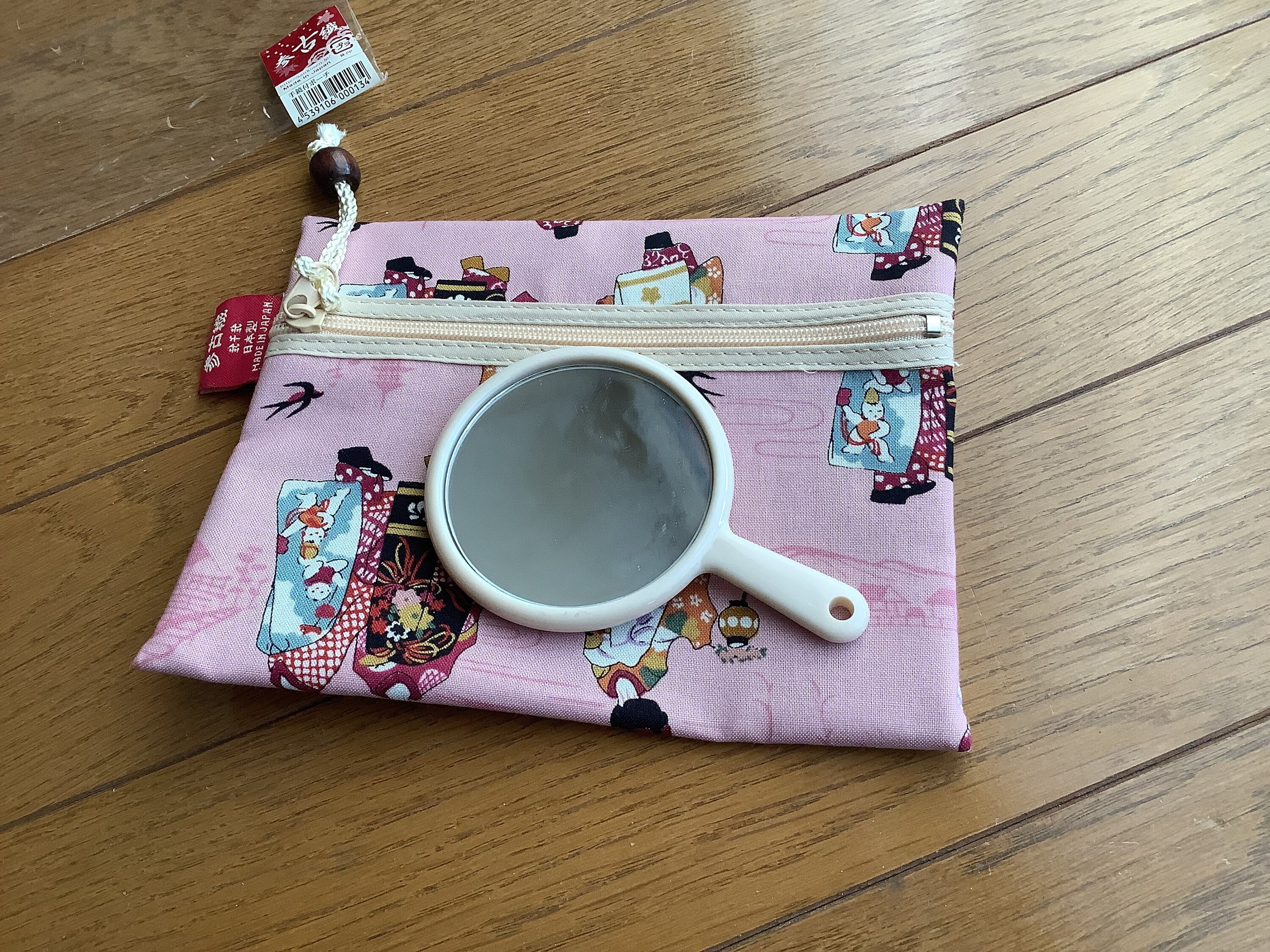 Japanese Maiko Handbag Mirror, Pocket Mirror Wih Cosmetic  display picture 1