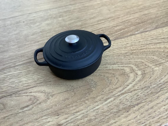 Le Creuset Pot Miniature Magnet, Black - Etsy