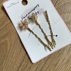 Soft pink flower hair bobby pins, set of 3 image 4