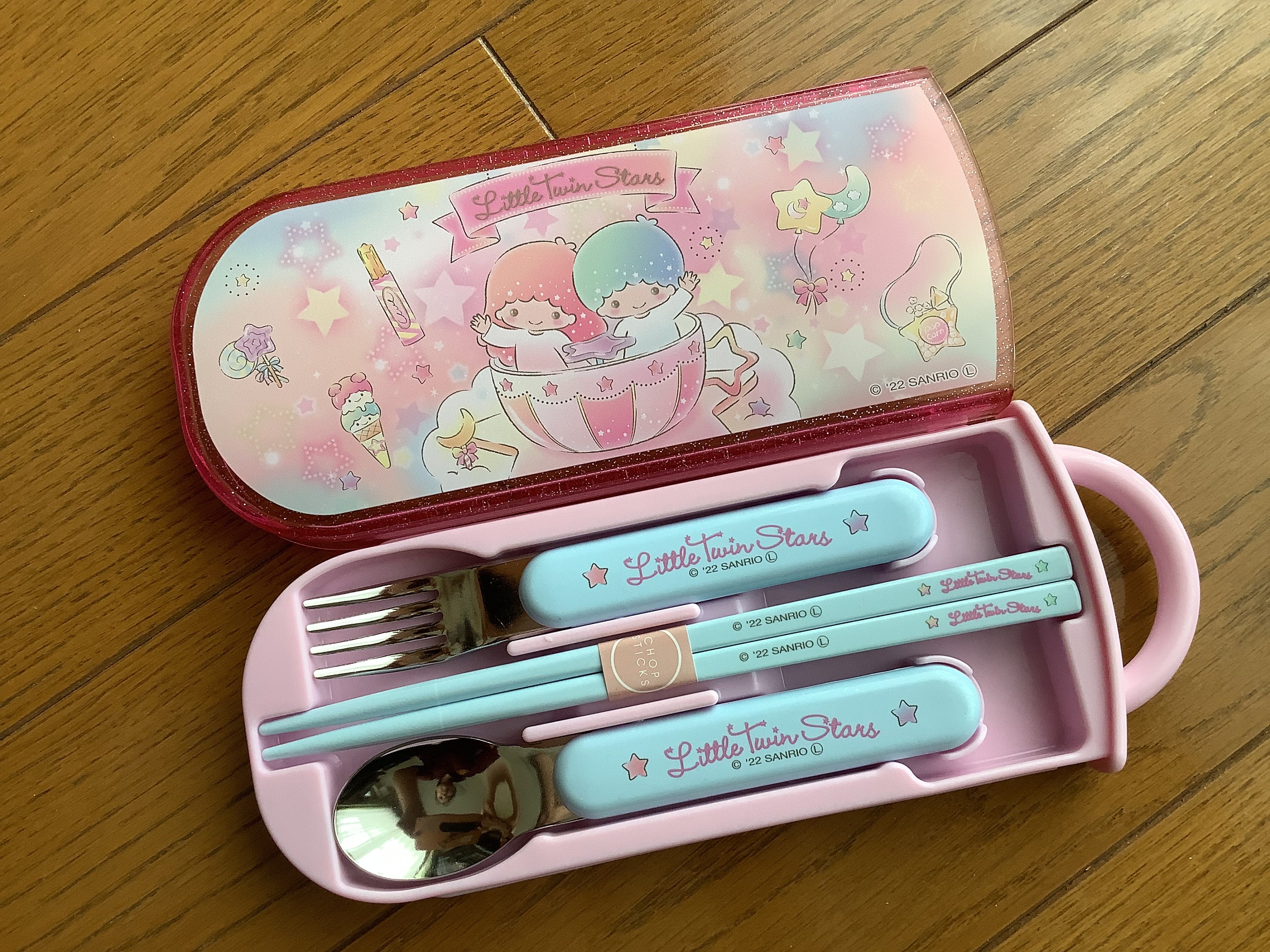 Little Twin Stars Utensilien-Set – Wiederverwendbare Gabel, Löffel, Stäbchen & Tragetasche