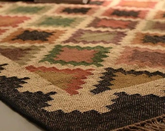 Tappeto Kilim di iuta di lana intrecciato a mano, Tappeto di iuta di lana, Tappeto di iuta Kilim, Tappeto a tessitura piatta, Tappeto Boho, Tappeto indiano Dhurrie, Tappeto Navajo Kilim, Tappeto personalizzato