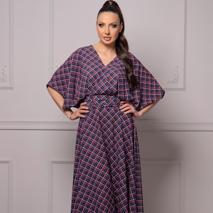 Relaxed Fit Summer Maxi Dress, Extravagant Tartan Plaid Floor Length Dress, Beach Wedding Guest Dress, Lightweight Pintuck Dress for Ladies