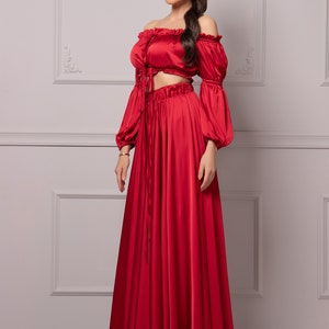 Extravagant 2-Piece Ladies Satin Clothing Set High Waisted Flowy Skirt & Off Shoulder Crop Top with Puffed Sleeves, Summer Cocktail Outfit imagem 5