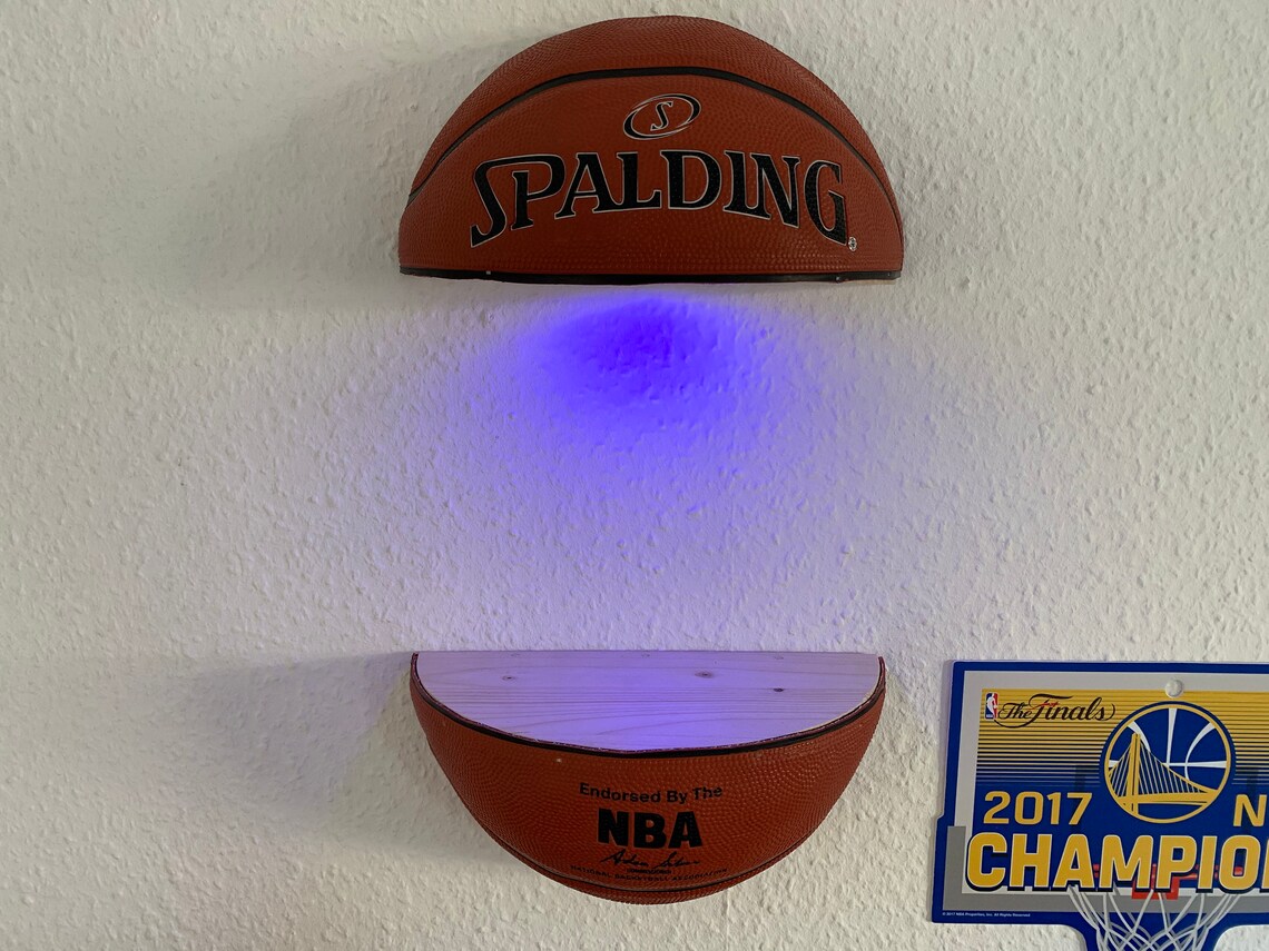 Estante de baloncesto con iluminación Spalding NBA | Etsy