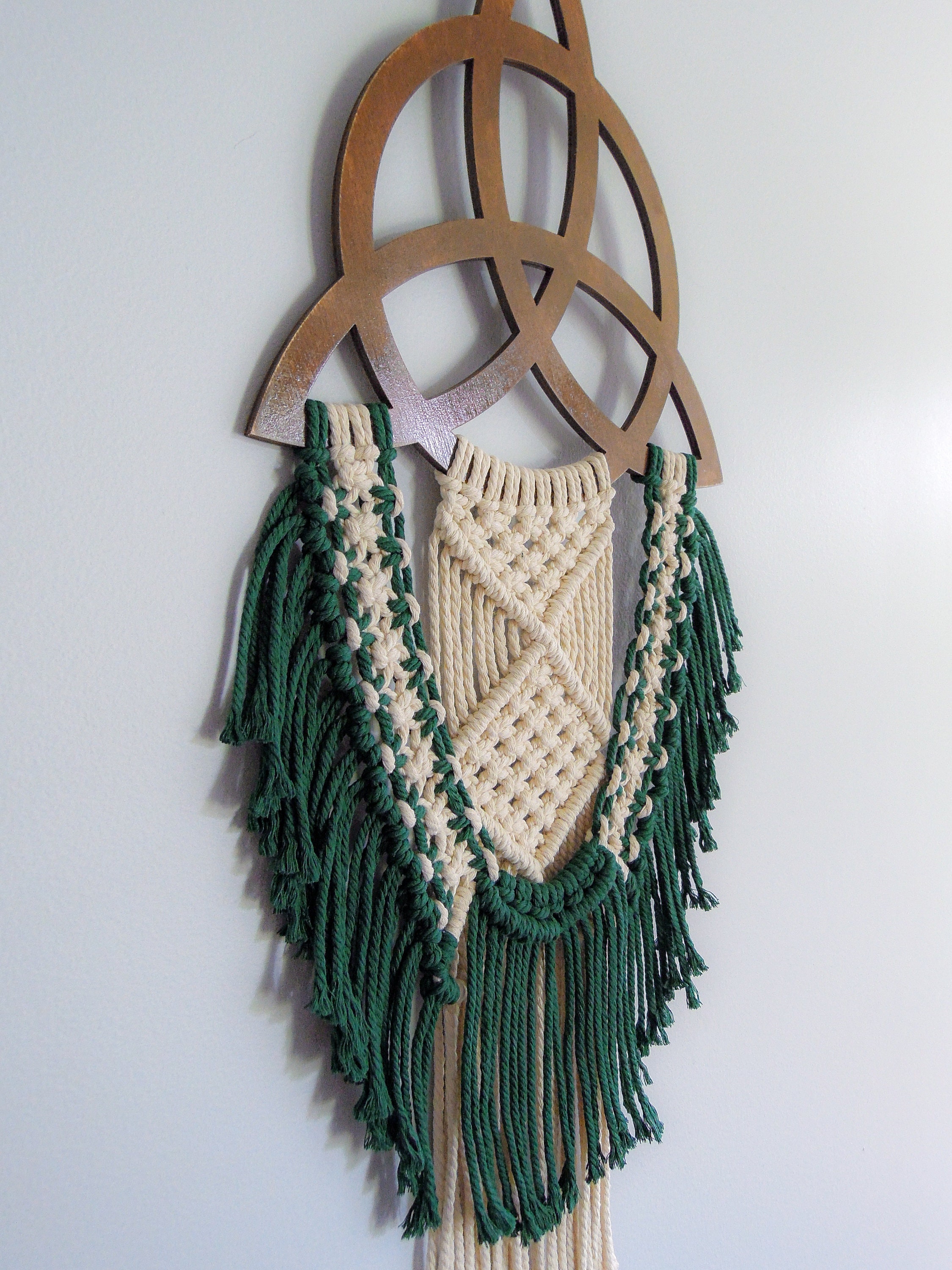 Celtic Trinity Knot Macramé Wall Art Hanging Triquetra irish Etsy