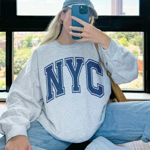 New York Sweatshirt, Retro NYC Crewneck Jumper, New York City Sweater, Vintage 90&#39;s Crewneck, Trip To New York Gift