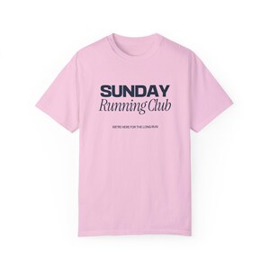 Camiseta deportiva para club de corredores, camiseta para correr el fin de semana, camiseta de entrenamiento atlético, camiseta deportiva para domingos, ropa de ejercicio, camiseta estética de ocio imagen 5