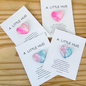Tasche Umarmung Herz mit Karte Herz Niedliche Tasche Umarmung Zubehör Sentimental Geschenk für Freunde Urlaubsgeschenk Taschenherz