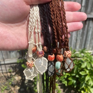 Macrame crystal adjustable and interchangeable necklace, comes with free crystal, cotton cord, wood beads, hippie jewelry, macrame necklace