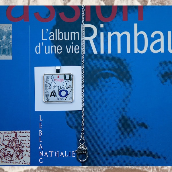 Collier mi-long support carré et chaîne argent chaîne Arthur RIMBAUD bijou littéraire cabochon Collection Voyelles.
