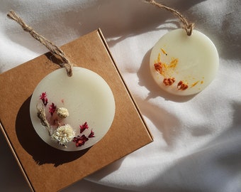 Soy wax wedding favors | Botanical scented tarts | Tablet perfumes linen