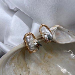 Elegant Pearl Earrings With Flowers And Butterfly