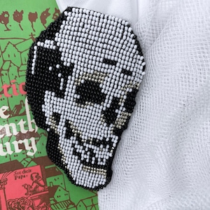 Terrifying Skull Halloween Brooch