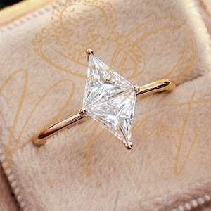 Vintage 1 CT Triangle Diamond Moissanite Engagement Ring 14K Gold Unique East West Triangle Cut Solitaire Ring Anniversary Ring Promise Ring