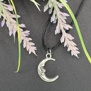 Collar de protección lunar: regalo de cumpleaños número 21, collar de la amistad