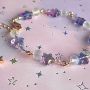Star Glass Bead Bracelet | Handmade beaded bracelet with stars and holographic beads