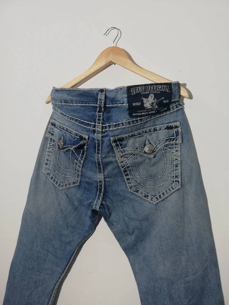 True Religion Ricky Super T Seat 34 