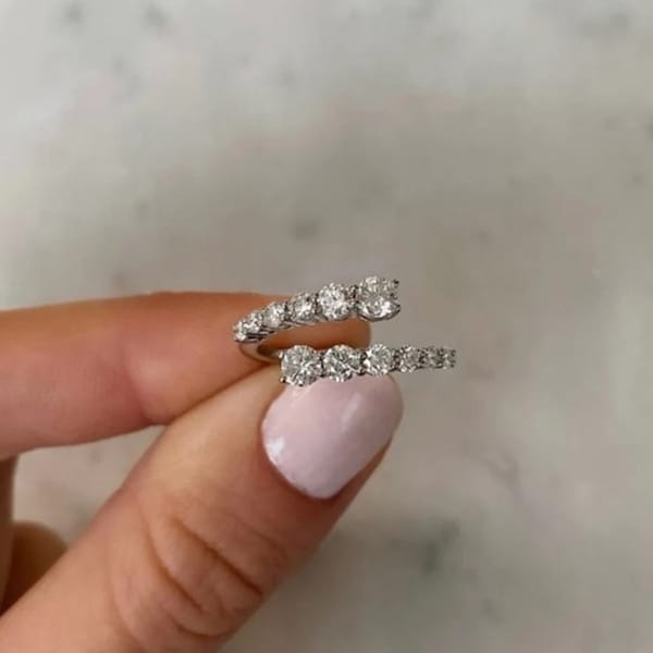 Graduated Diamond Bypass Ring, Round Moissanite Diamond Ring, Woman's Unique Engagement Ring, Wedding Proposal Ring, 10K/14K/18K Gold Ring