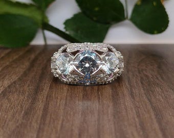 Alter europäischer Schnitt CZ-Stein-Weinlese-Stil Ring, antiker Edwardian Ring, drei Stein-Verlobungsring, Hochzeitstag Geschenk Ring für sie
