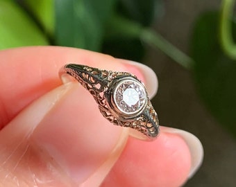 Filigraner Solitärring, Antiker Runder Moissanite Diamant Ring, Vintage Retro Verlobungsring, Antike Lünette Set Ehering, Geburtstagsgeschenk
