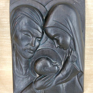 Moeder en kind - Vintage gesneden plaquette of beeldje - Maria en Jozef met het Christuskind - Madonna met kind - RP 119