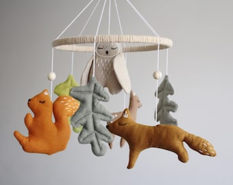 Woodland baby mobile with linen animals fox owl deer squirrel, baby mobile nursery, forest crib mobile, woodland nursery decor with animals