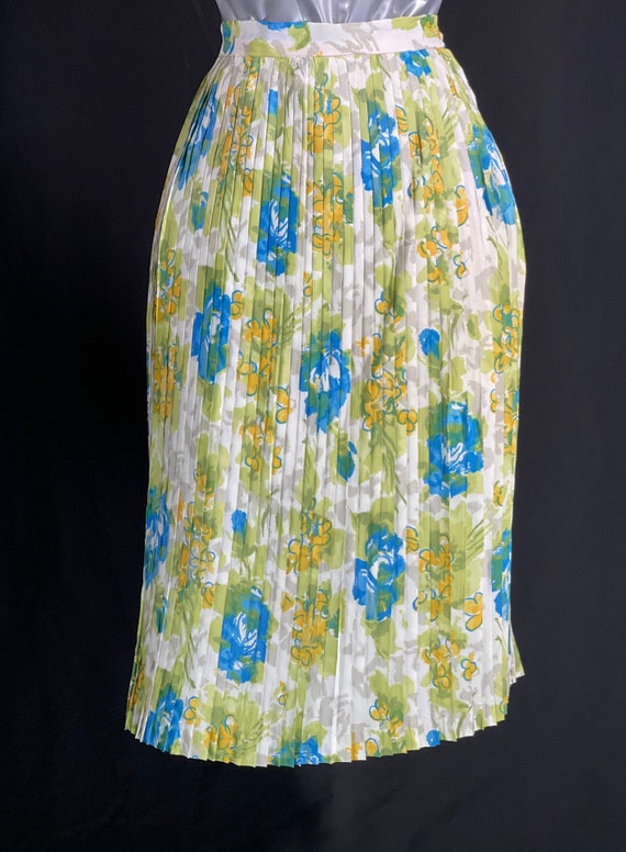 60s pleated floral skirt - image 2