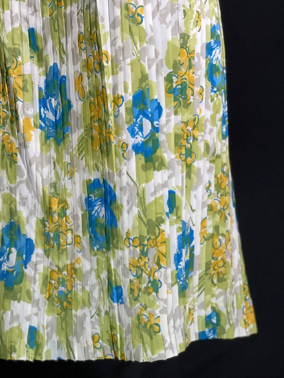 60s pleated floral skirt - image 4