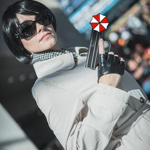 RE4 Ada Blacktail Cosplay Prop Commission 3D Print