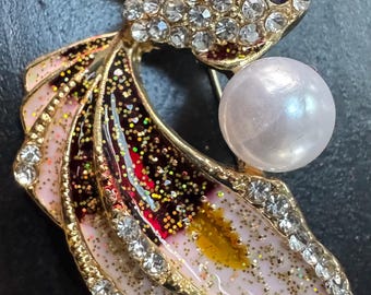 Vintage Cute Fish Tails Pearl Gold Tone Crystals Rhinestone Brooch Pin B60 FREE SHIPPING